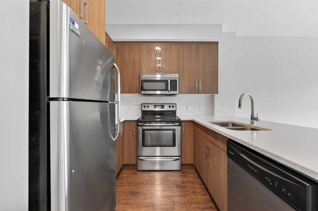 607 17 Avenue NW #301 photo 5