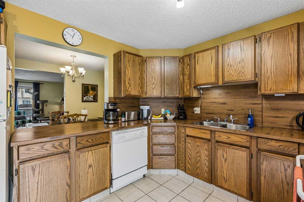 235 Berwick Drive NW #24 photo 4