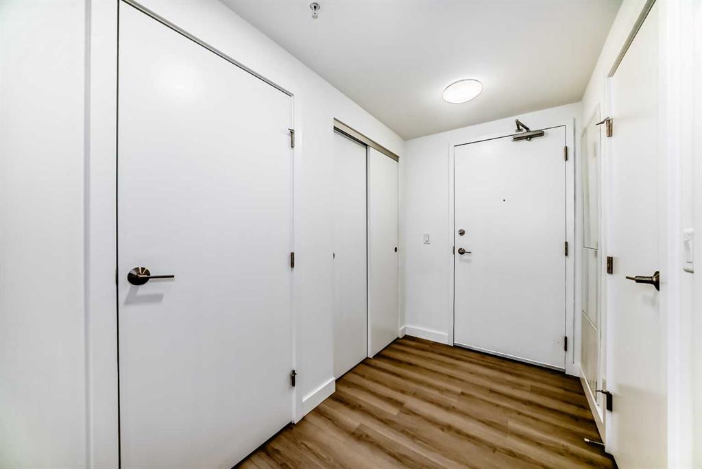 123 4 Street NE #503 photo 3