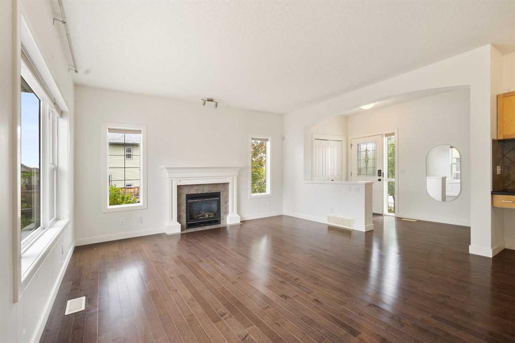 66 Everhollow Avenue SW photo 4