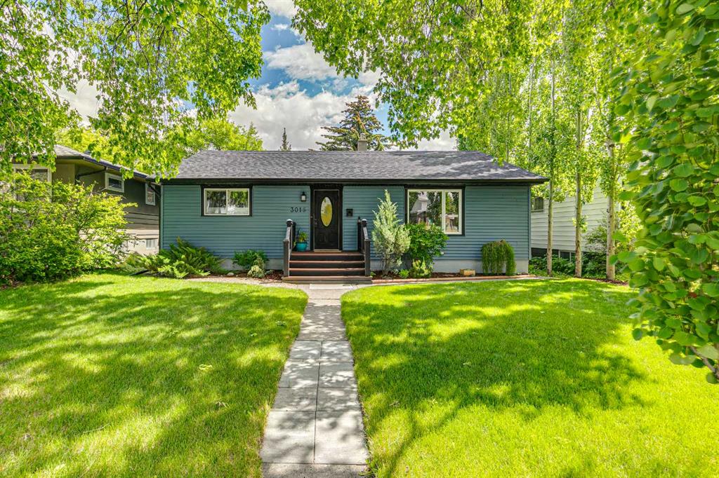 3016 29 Street SW photo 2