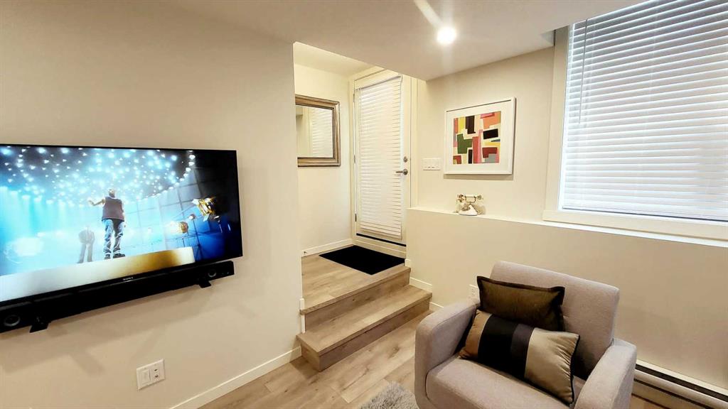 260 Rowley Way NW #317 photo 5