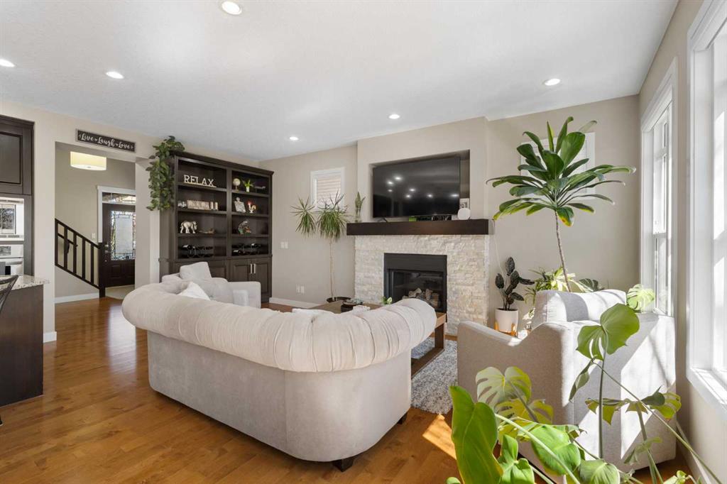 106 Cranarch Landing SE photo 5