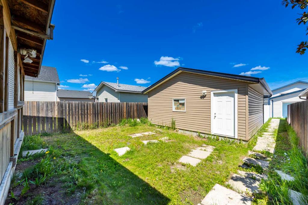 177 Taralea Green NE photo 5