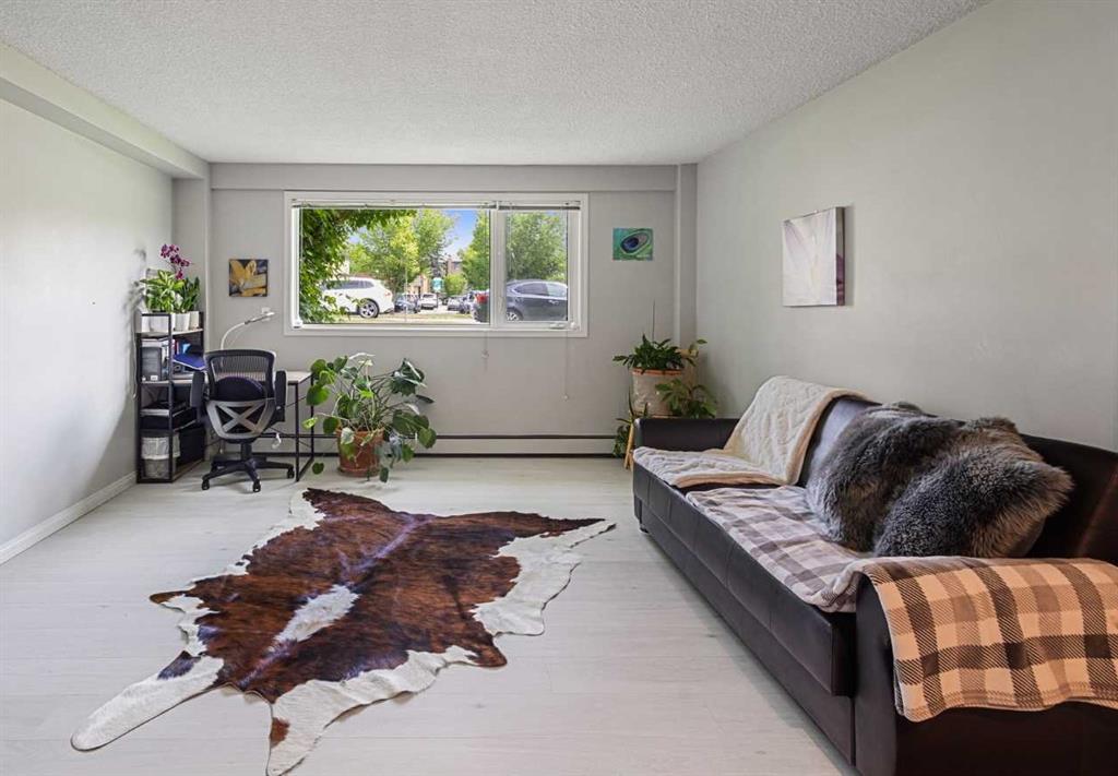 17 13 Street NW #105 photo 5