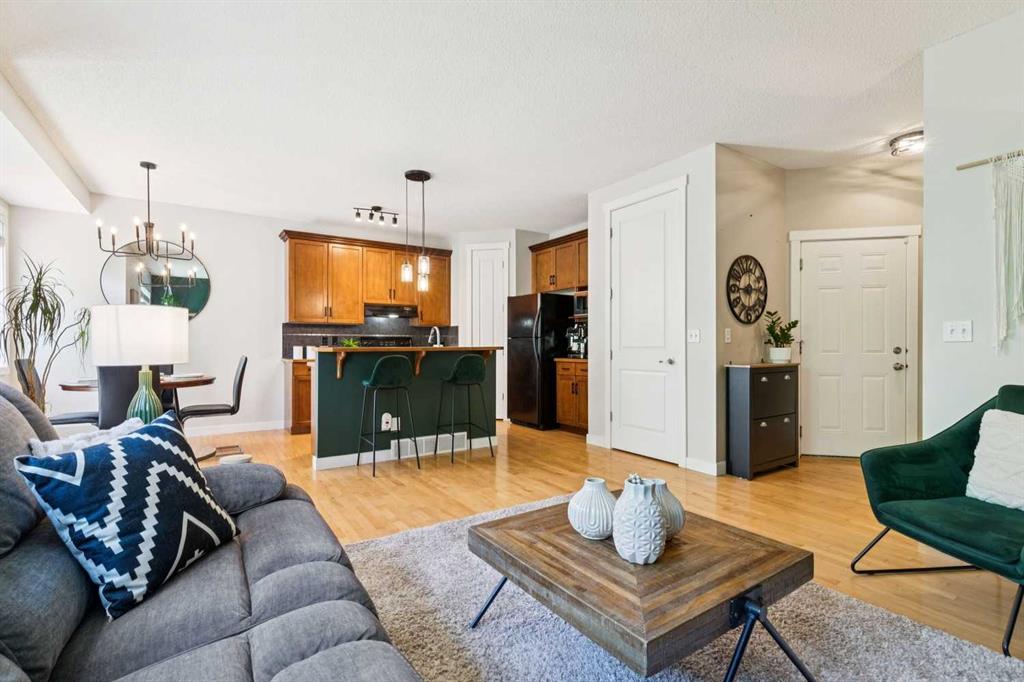 344 Rockyspring Grove NW photo 4