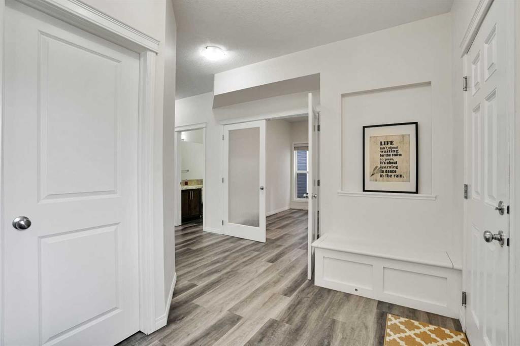 379 Skyview Shores Manor NE photo 5