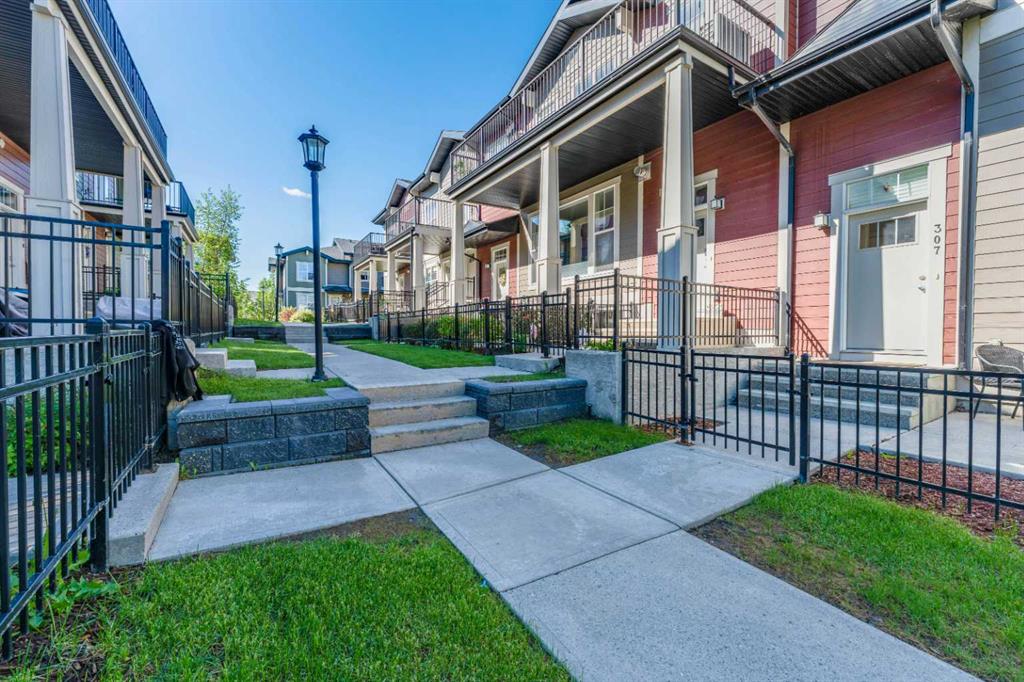 309 Cranford Walk SE photo 4