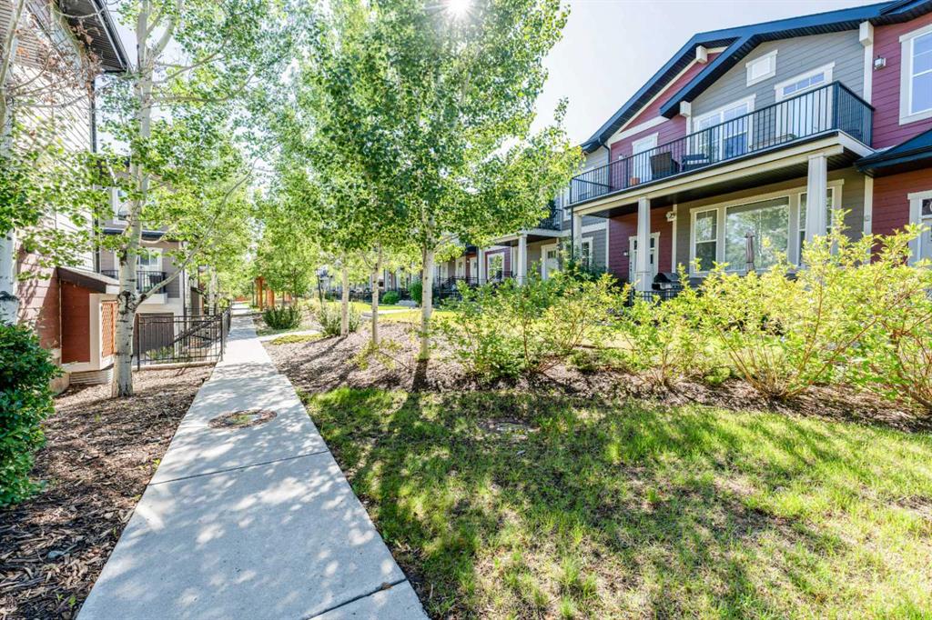 309 Cranford Walk SE photo 5