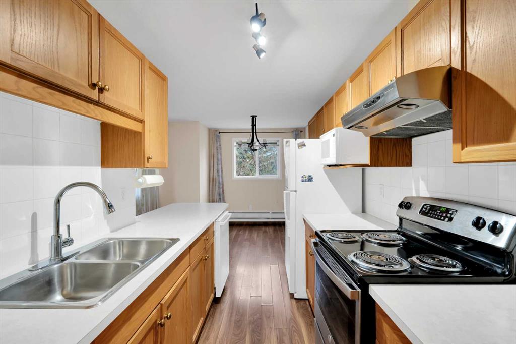 165 Manora Place NE #346 photo 2