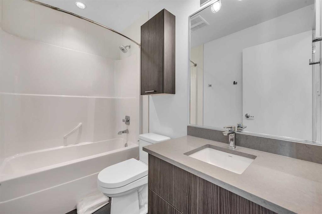 624 8 Avenue SE #509 photo 5