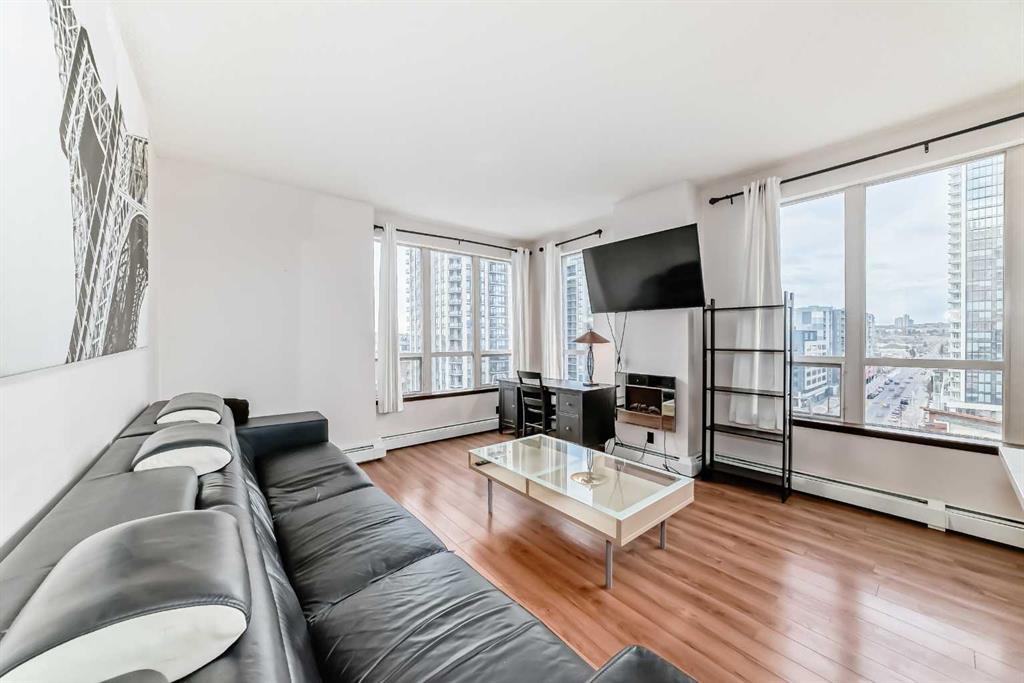 1053 10 Street SW #915 photo 2