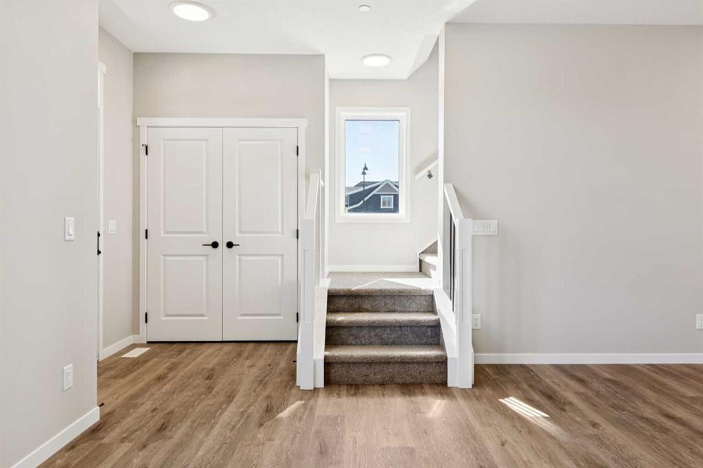 79 Hotchkiss Way SE photo 3