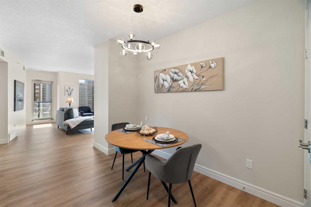 910 5 Avenue SW #1906 photo 5