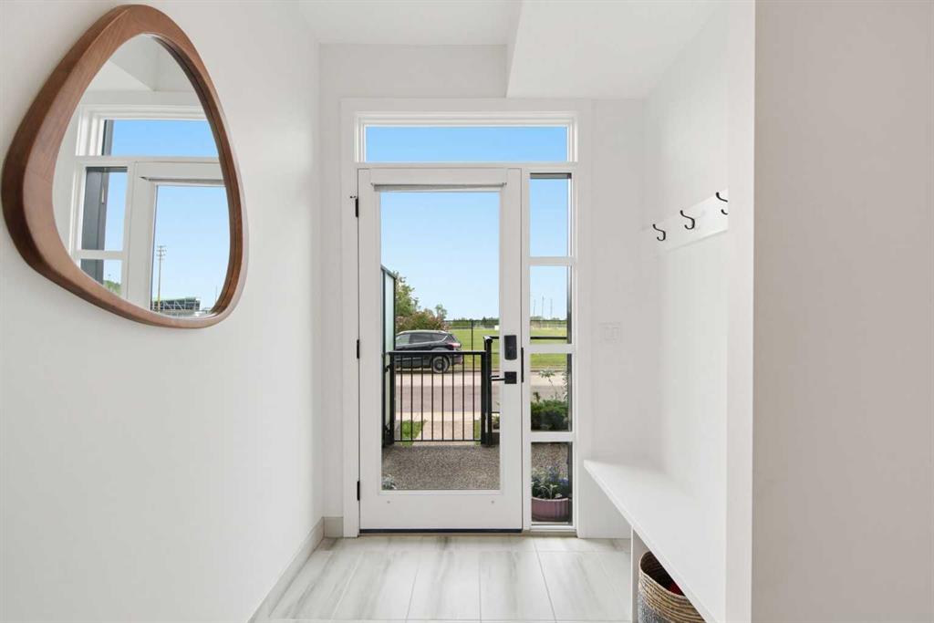 5111 19 Street SW photo 4