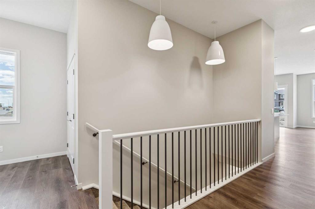 31 Hotchkiss Avenue SE photo 4