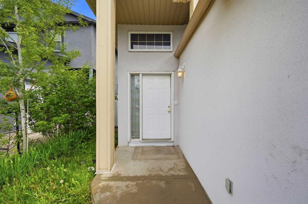 141 Tarawood Place NE photo 3