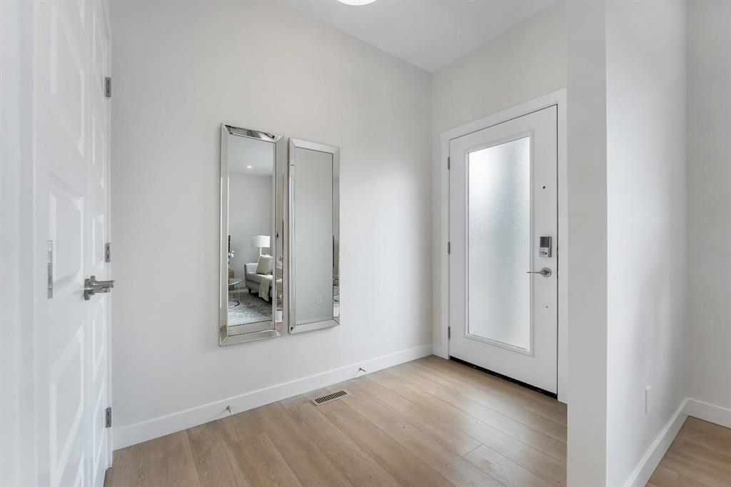 416 Lewiston Landing NE photo 5