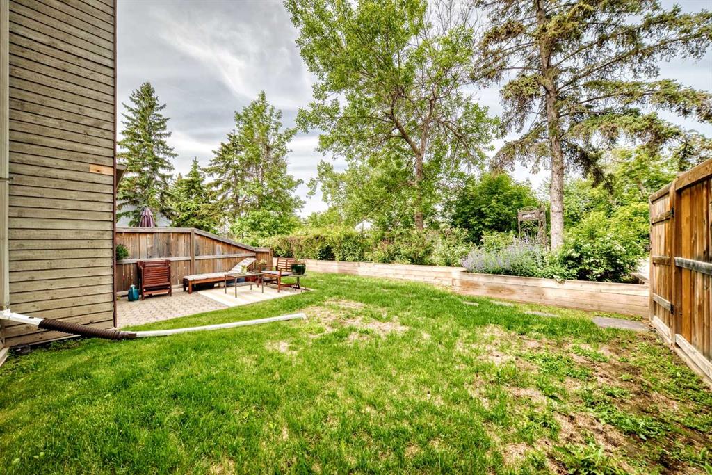 2218 30th Street SW #101 photo 2