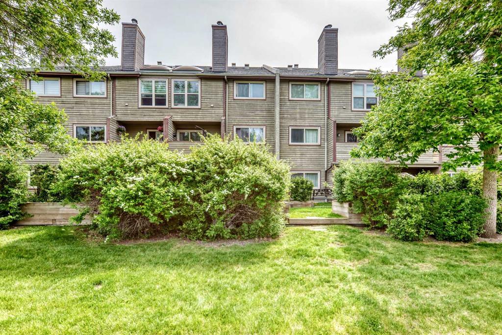 2218 30th Street SW #101 photo 3