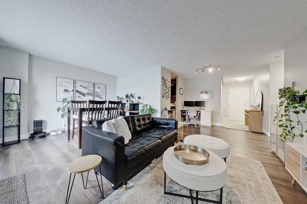 718 12 Avenue SW #708