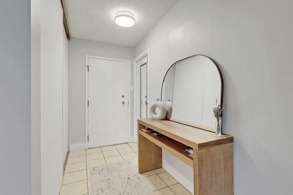 718 12 Avenue SW #708 photo 2
