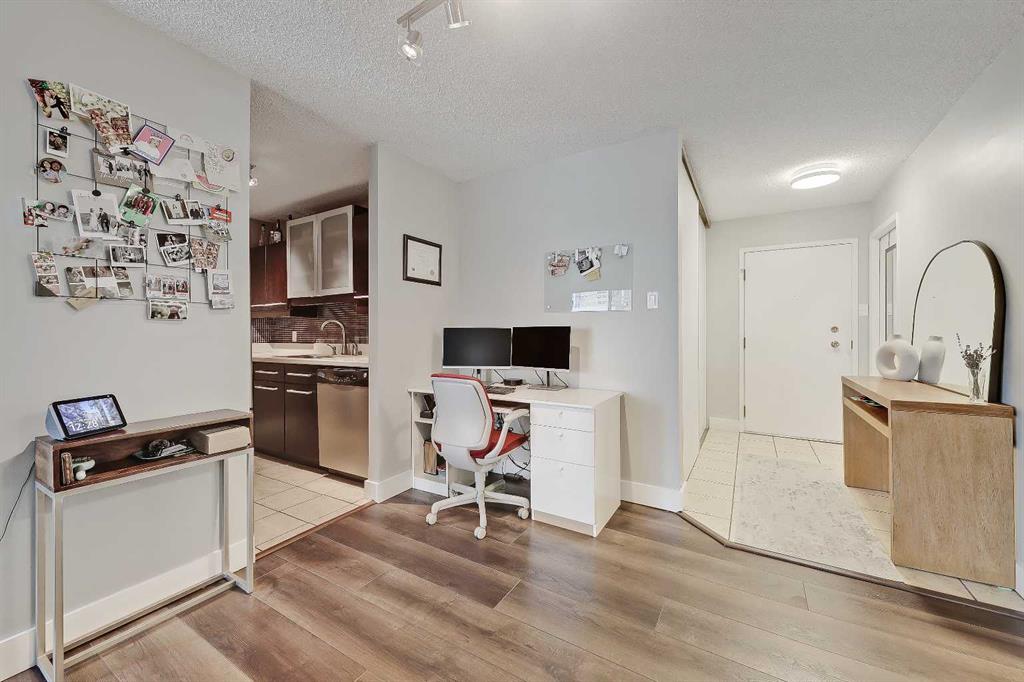 718 12 Avenue SW #708 photo 4