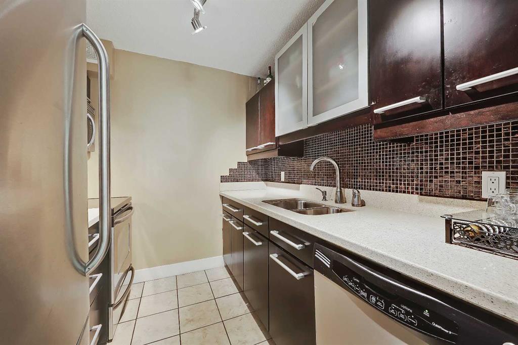 718 12 Avenue SW #708 photo 5