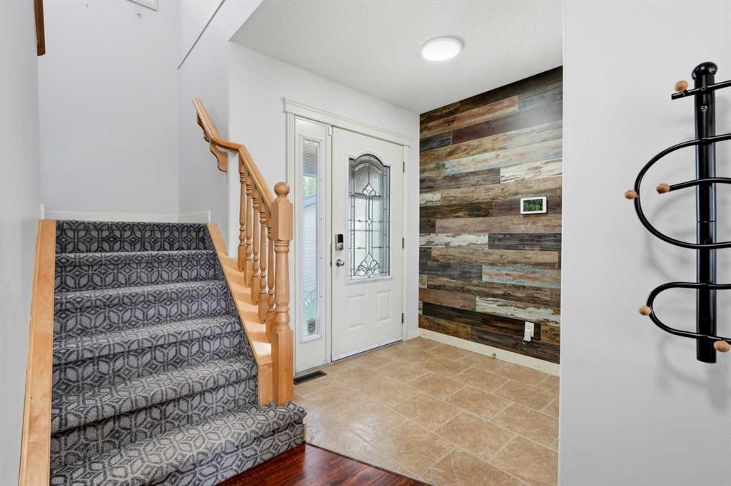 156 Covehaven Terrace NE photo 3