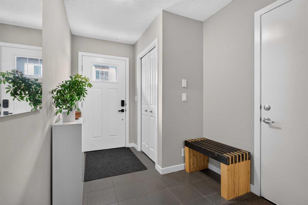 98 Copperstone Common SE photo 2