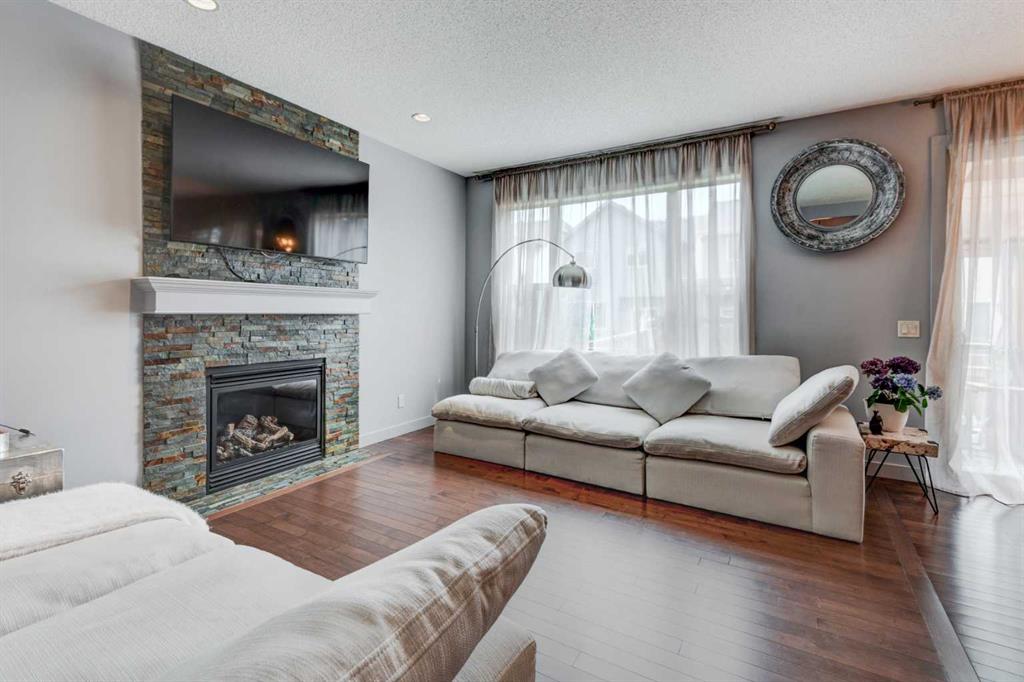 153 Chaparral Valley Mews SE photo 2