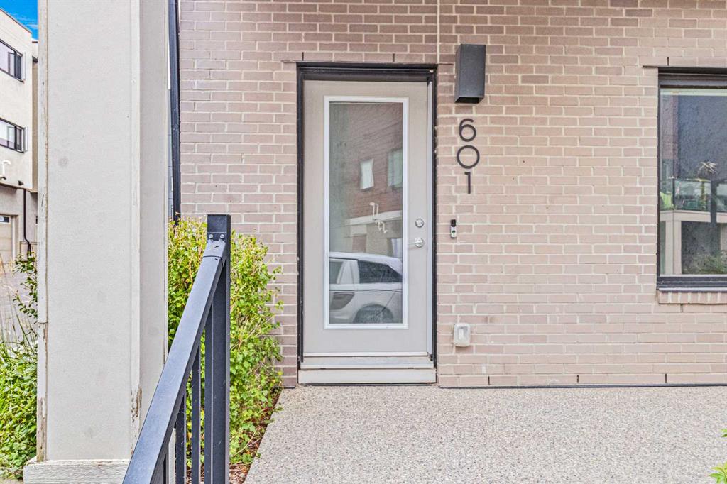 218 Sherwood Square NW #601 photo 4