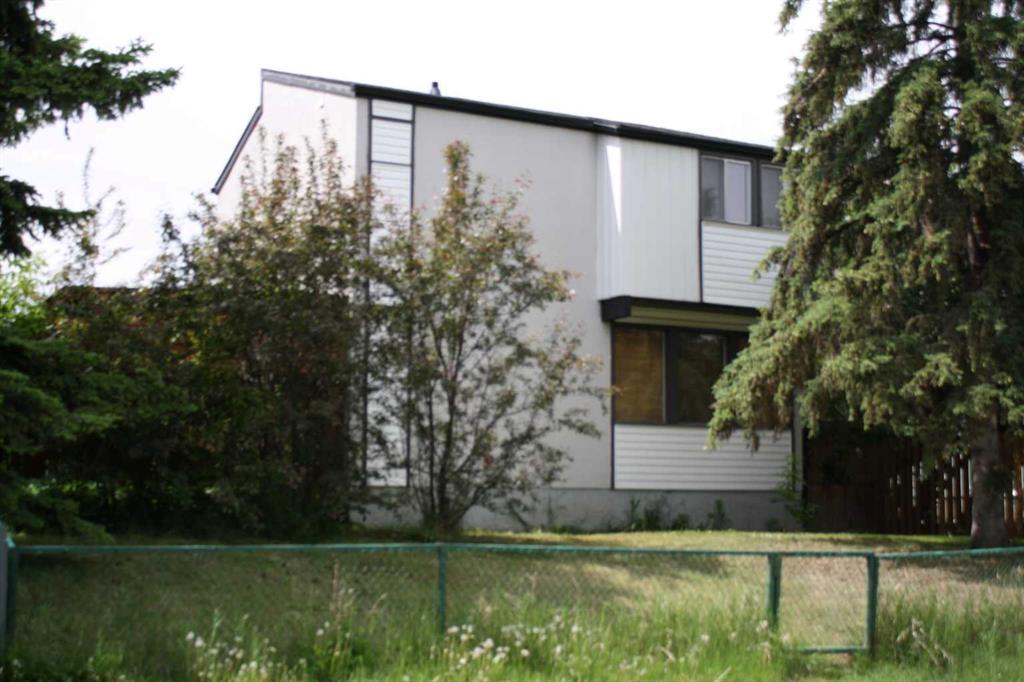 3052 32A Avenue SE photo 2