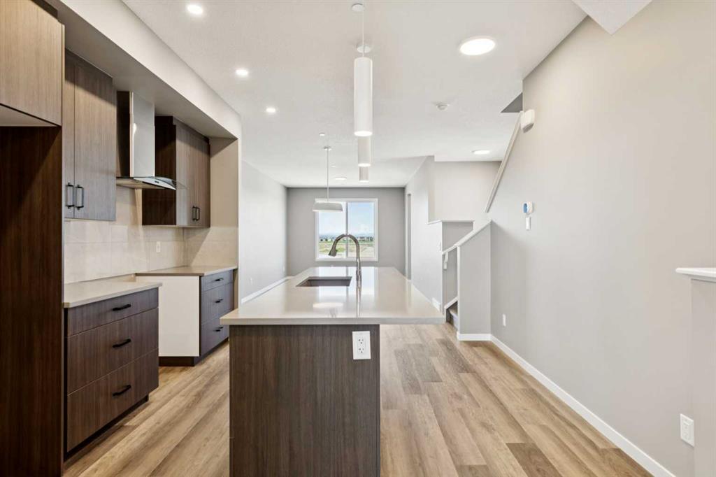 25 Hotchkiss Road SE photo 5