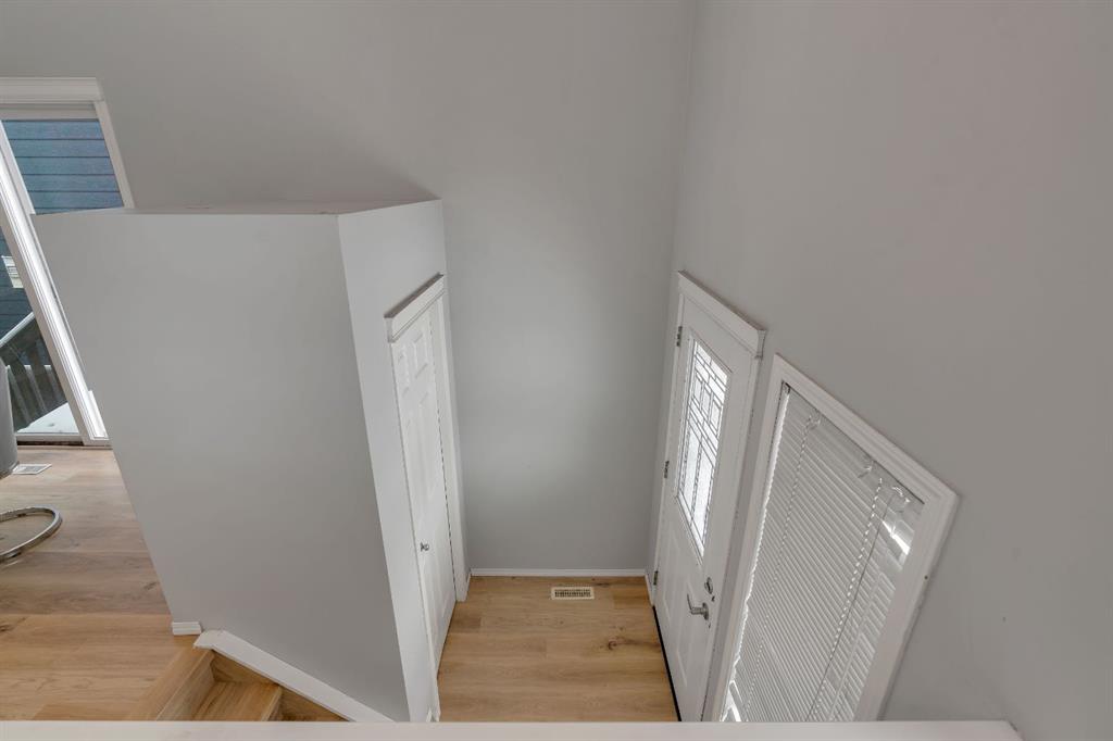 41 Saddlefield Drive NE photo 4