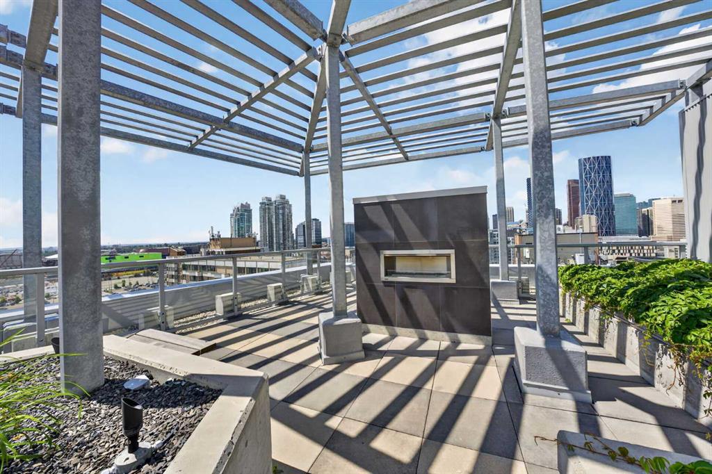 624 8 Avenue SE #305 photo 3