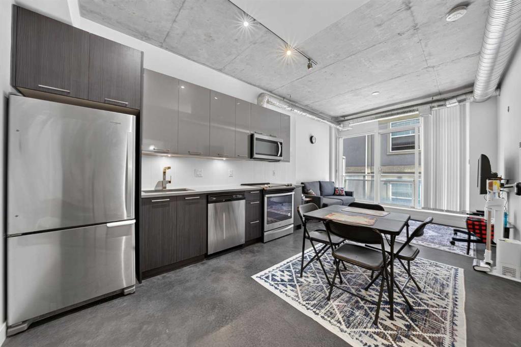 624 8 Avenue SE #305 photo 5