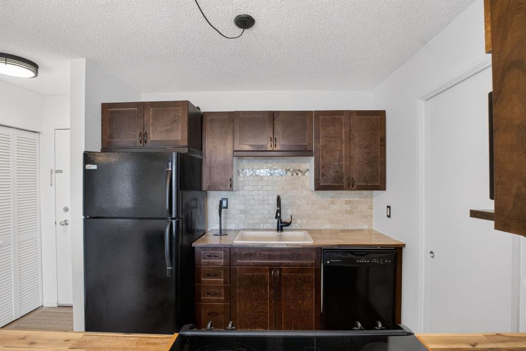 2130 17 Street SW #208 photo 4
