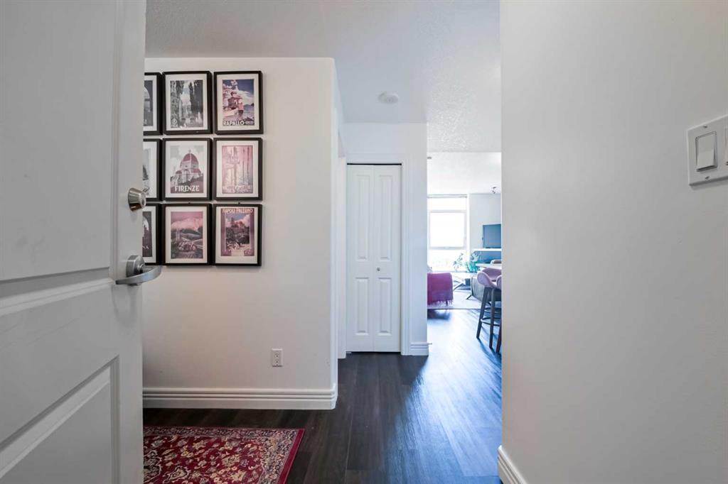 55 Spruce Place SW #1408 photo 3