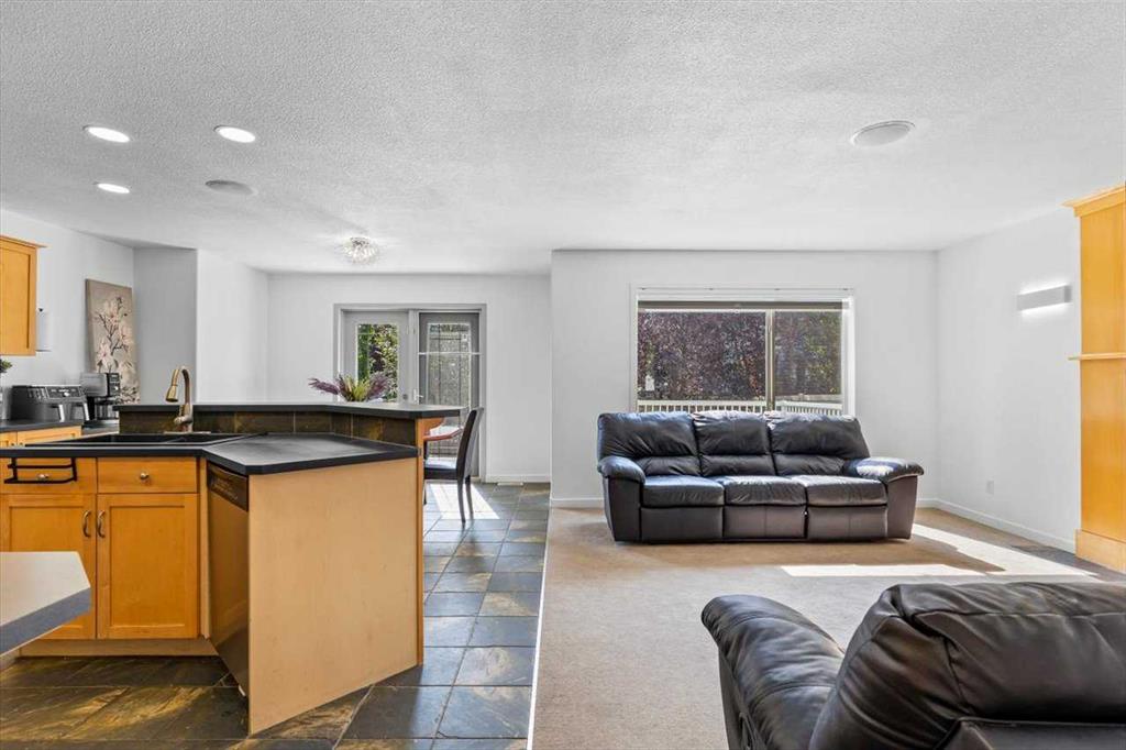 57 Everwillow Boulevard SW photo 5