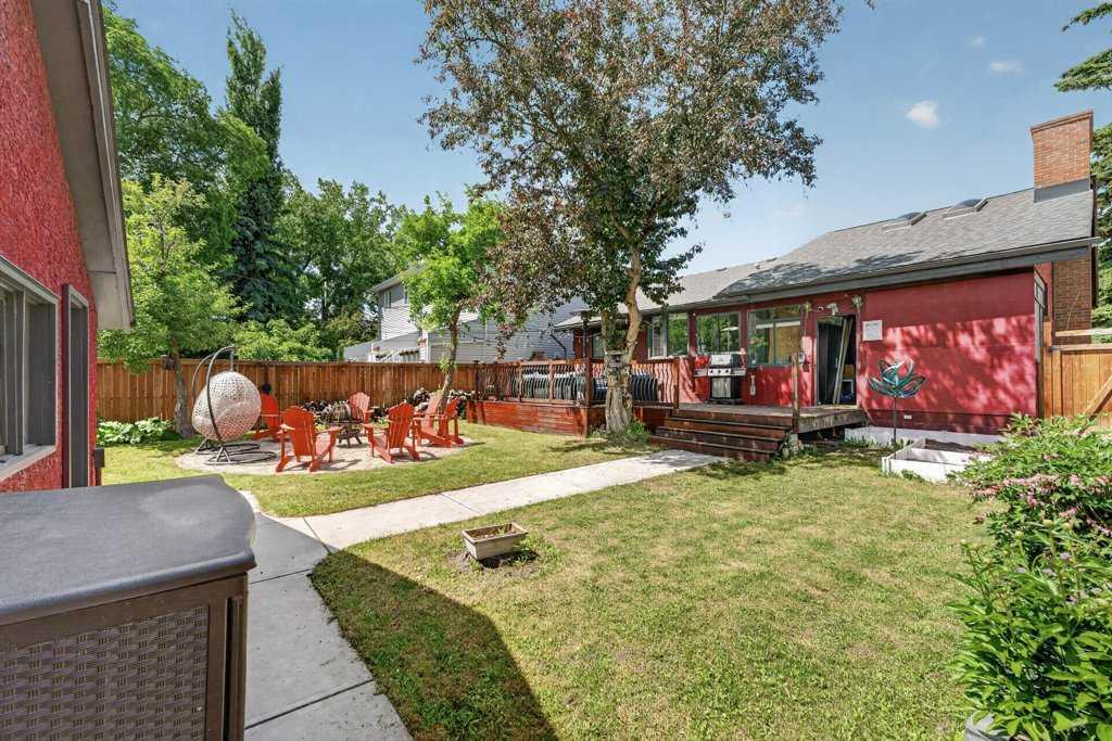 2319 5 Avenue NW photo 2