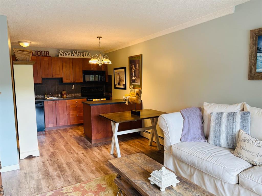 2010 11 Avenue SW #201 photo 2