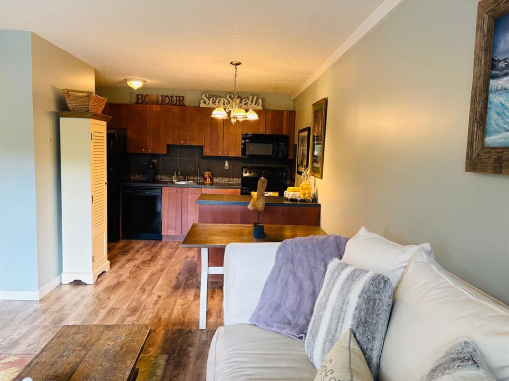 2010 11 Avenue SW #201 photo 3