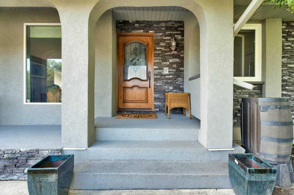 2843 Cedar Ridge Drive SW photo 2