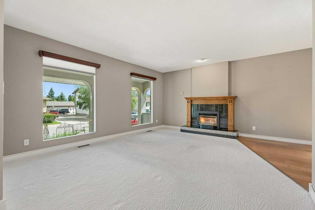 2843 Cedar Ridge Drive SW photo 4
