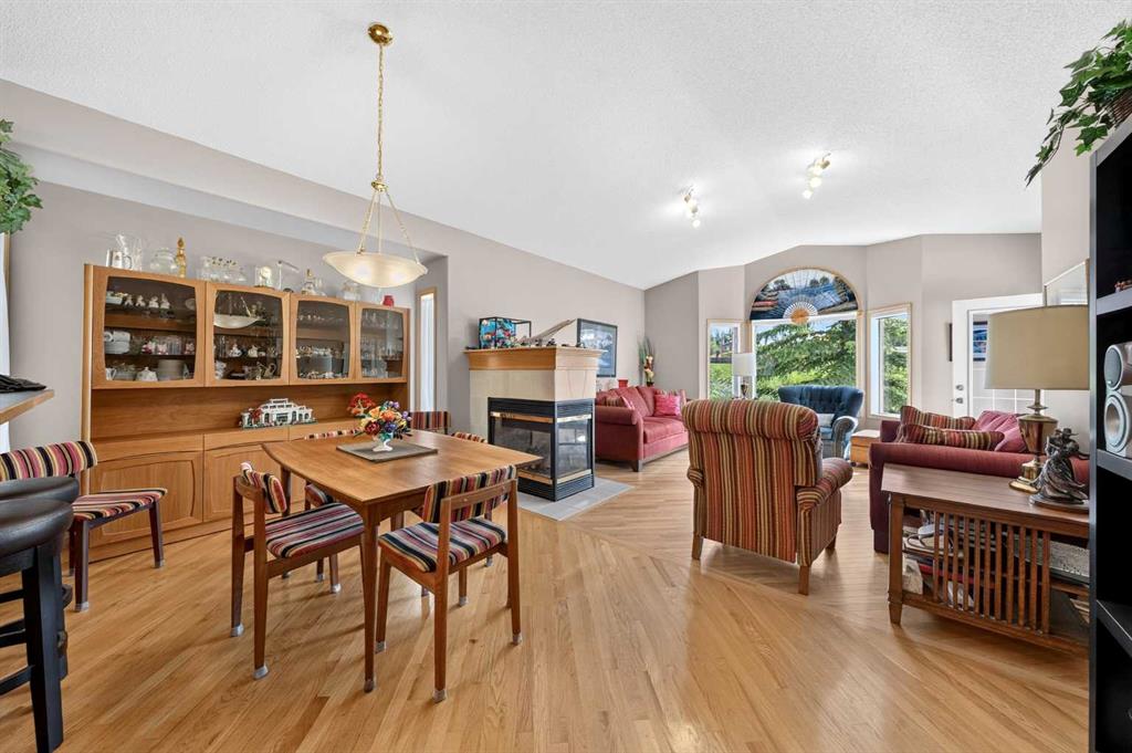 37 Scimitar Heath NW photo 2