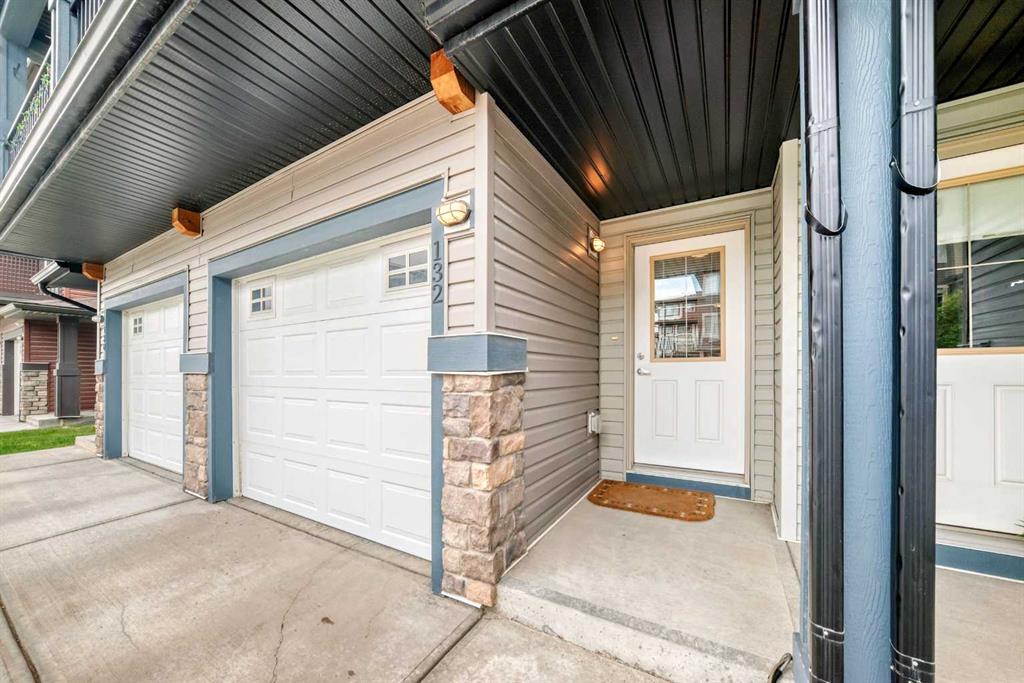 132 Sage Hill Grove NW photo 3