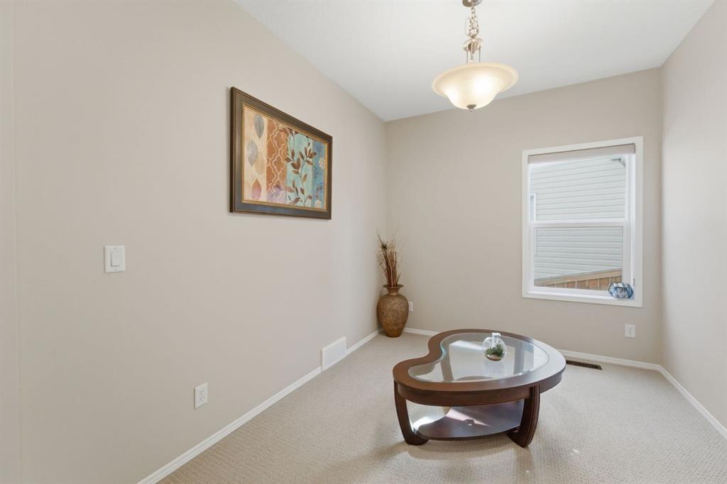 107 Everoak Green SW photo 4