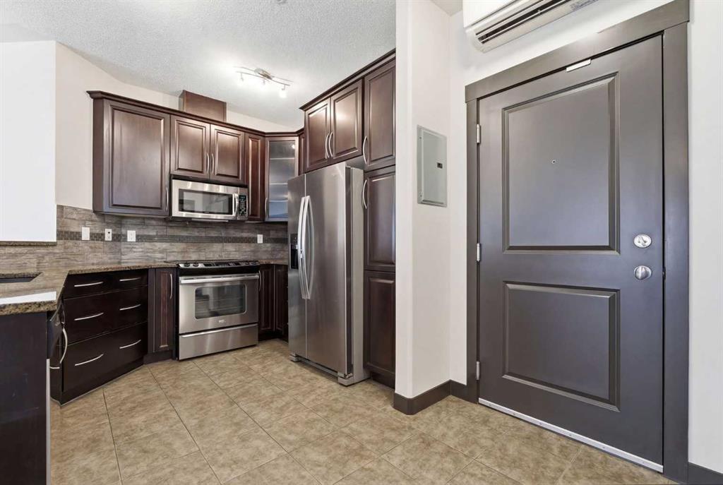 35 Inglewood Park SE #414 photo 2
