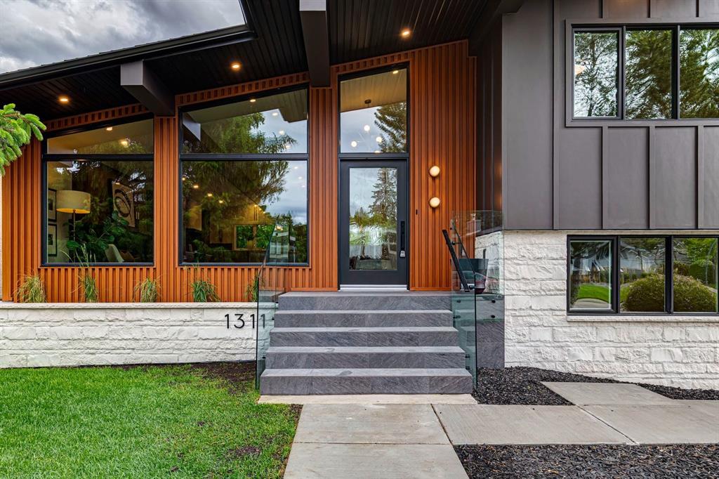1311 Carlyle Road SW photo 3